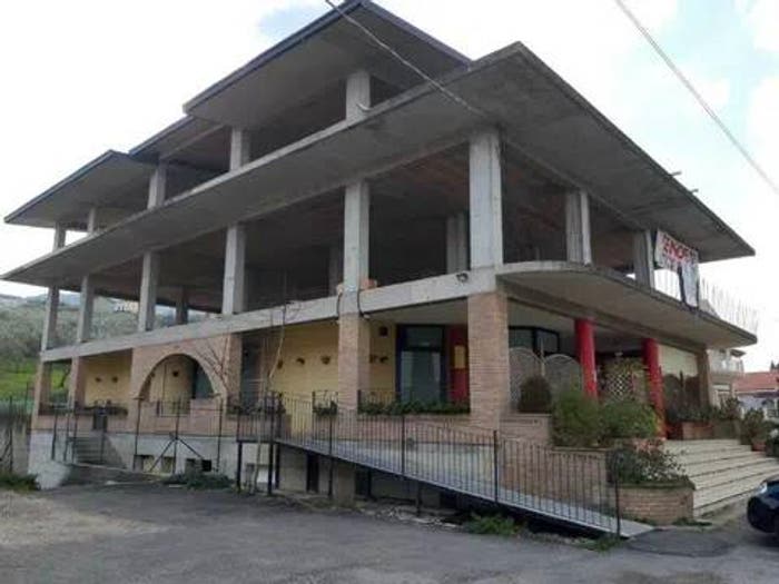 Casa in vendita in Via Nazionale, Altino
