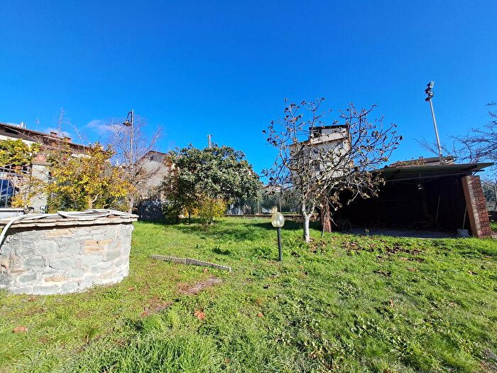 Appartamento trilocale in vendita in Via Porto, Tuoro Sul Trasimeno