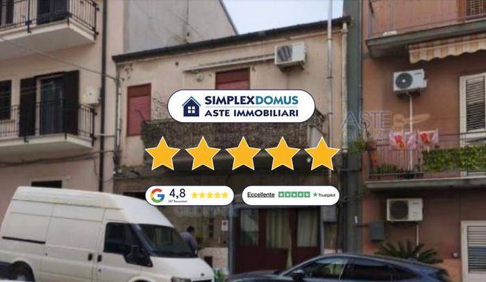 Appartamento con 5 locali in vendita in Viale Giuseppe Garibaldi, Sommatino