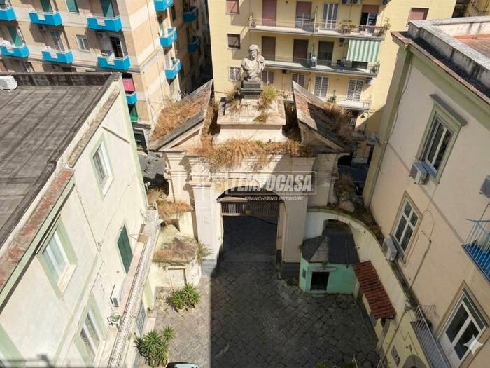 Appartamento bilocale in vendita in Via Confalone, Piazza Canneto Salvator Rosa, Napoli