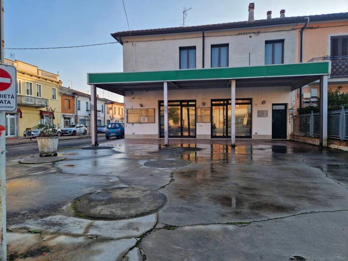Casa con 6 locali in vendita in Centro, Masi Torello