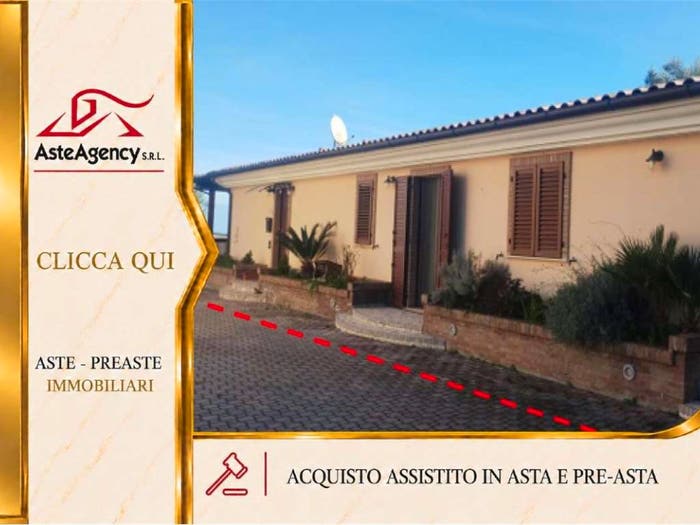 Appartamento con 5 locali in vendita in Via S Marco, Fermo
