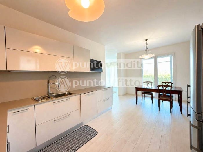 Casa con 6 locali in vendita in Via del Chiasso Bernadesco, San Pietro a Vico San Cassiano, Lucca