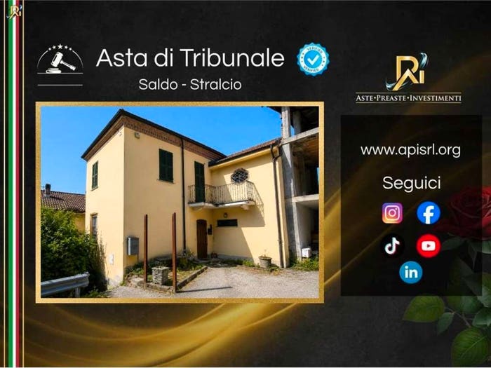 Appartamento con 6 locali in vendita in Via delle Rocche, Prasco