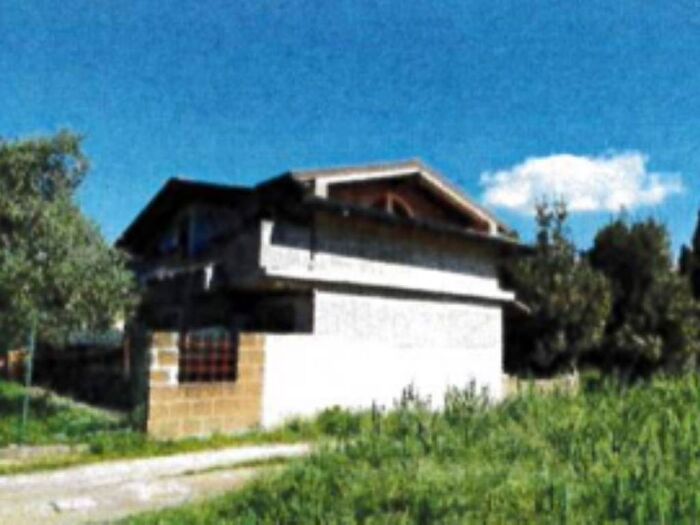 Appartamento con 5 locali in vendita in Via Cala Grande, Piano di Mommio, Massarosa