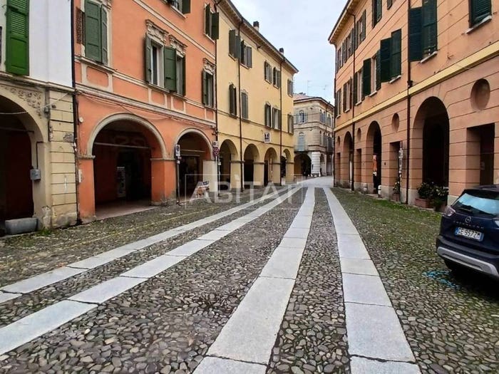 Appartamento quadrilocale in vendita in Corso Mazzini, Centro, Correggio