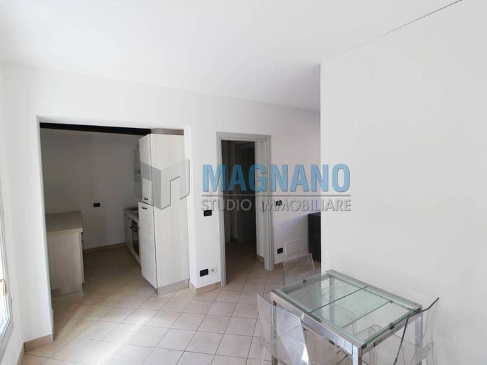 Appartamento bilocale in vendita in Via Roma, Centro, Cavour