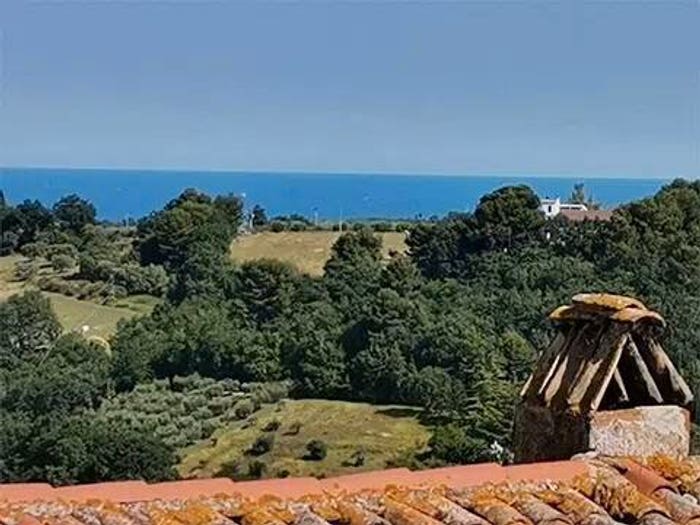 Casa con 6 locali in vendita in Campofilone