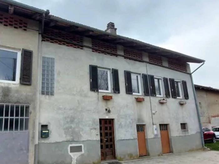 Casa con 6 locali in vendita in Via Cetta, Barone Canavese
