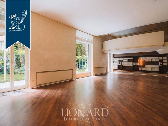 Appartamento con 6 locali in vendita in Corso Magenta, San Vittore, Milano