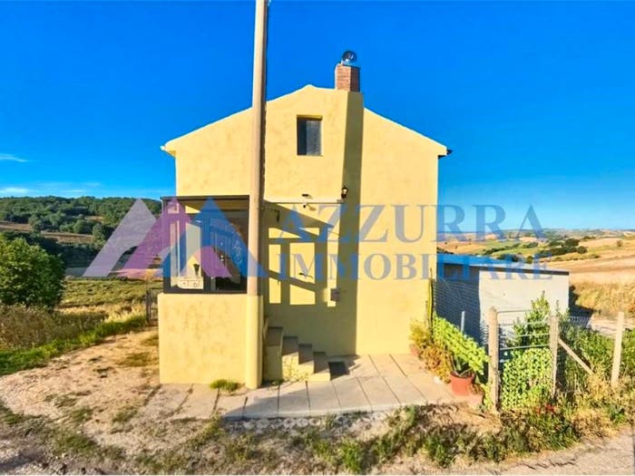 Casa trilocale in vendita in Cda Peticone, Tavenna