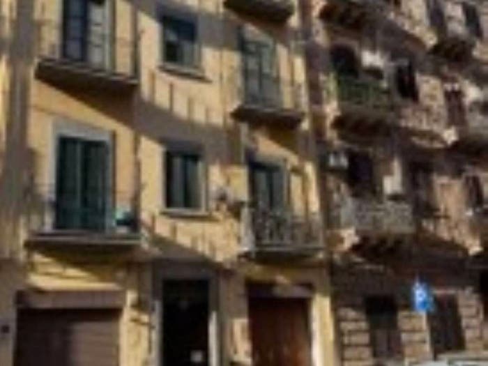 Appartamento trilocale in vendita in Via Paolo Emiliani Giudici, Oreto Perez, Palermo