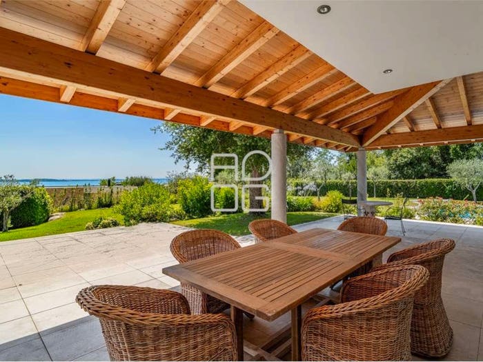 Casa con 6 locali in vendita in Via dei Liner, Moniga del Garda