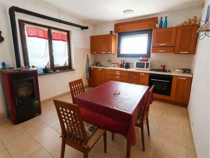 Appartamento con 5 locali in vendita in frazione follias, La Place, Issogne