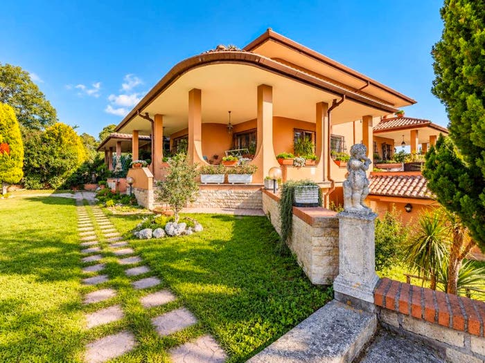 Casa con 6 locali in vendita in Via Falterona, Casalazzara Torre Bruna, Aprilia