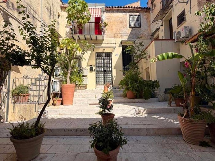 Appartamento trilocale in affitto in Via Cutò, Centro, Monreale