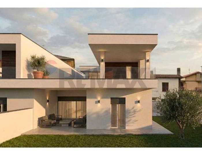 Appartamento quadrilocale in vendita in Via Bompensiere, Borghesiana, Roma