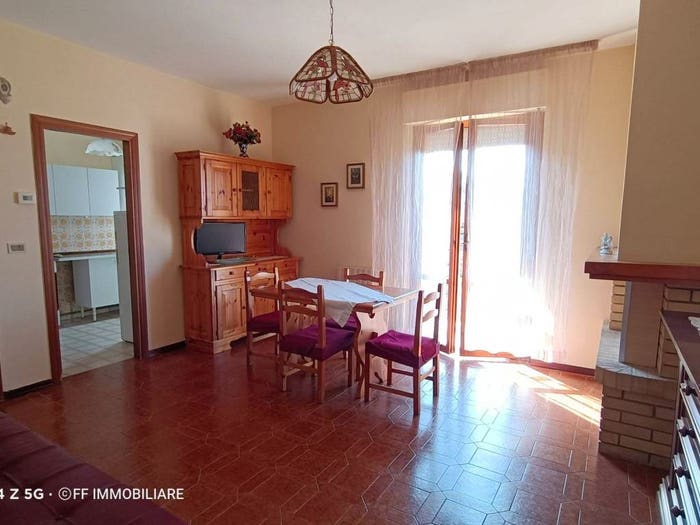 Appartamento trilocale in vendita in Strada Statale Muccese, Camerino