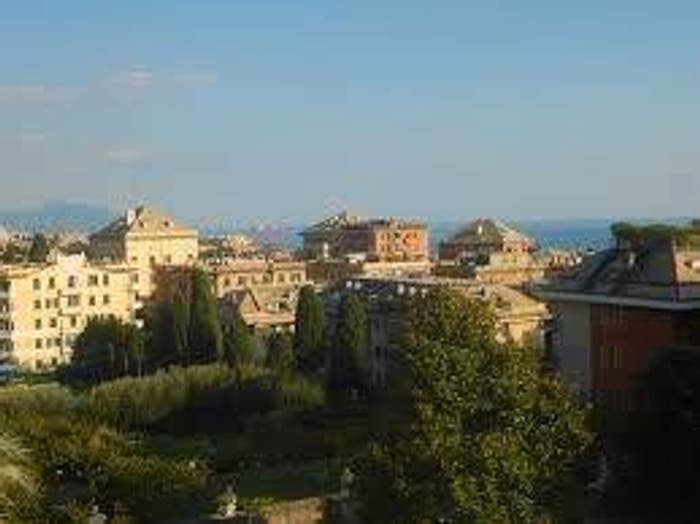 Appartamento con 6 locali in vendita in Via Zara, Albaro, Genova