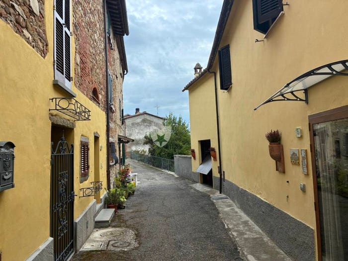 Casa quadrilocale in vendita in Via del Borghettino di Sotto, Centro, Monterchi