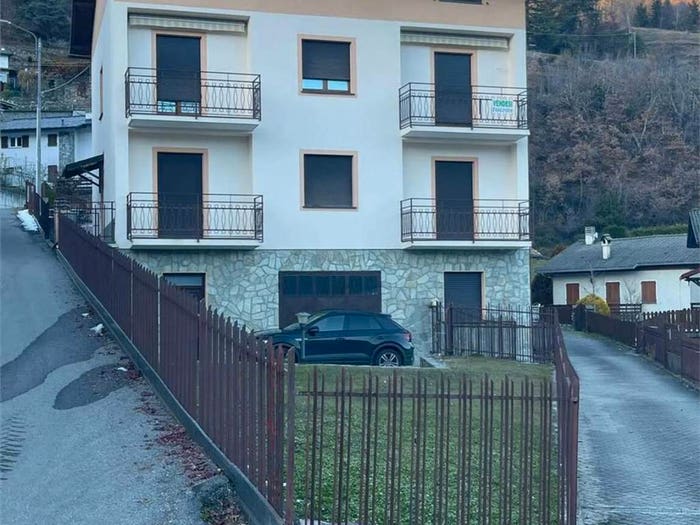 Casa in vendita in Via Camillo Morelli, Centro, Teglio