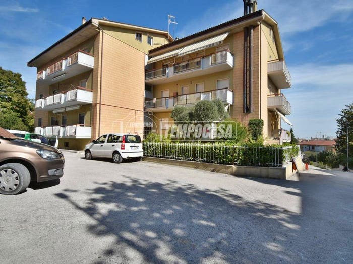 Appartamento con 5 locali in vendita in Via Balilla Pascolini, Centro, Tolentino