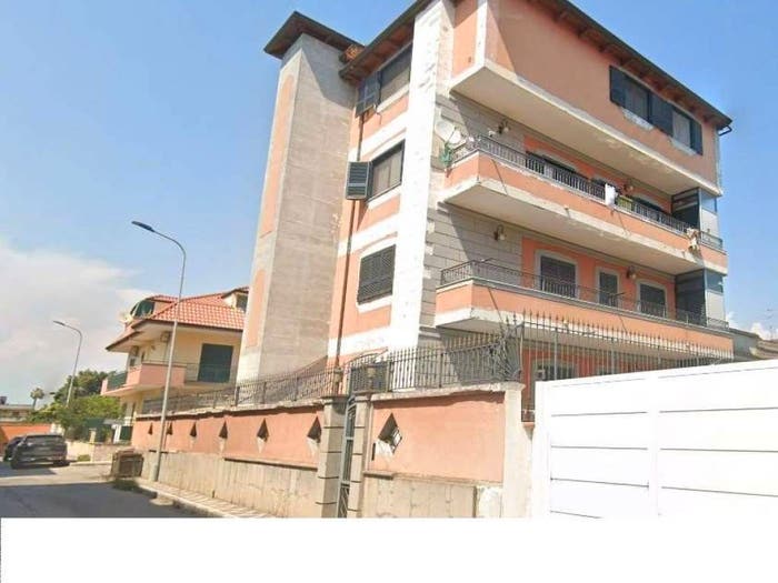 Appartamento con 6 locali in vendita in Via seconda traversa di GB Marino, Giugliano in Campania
