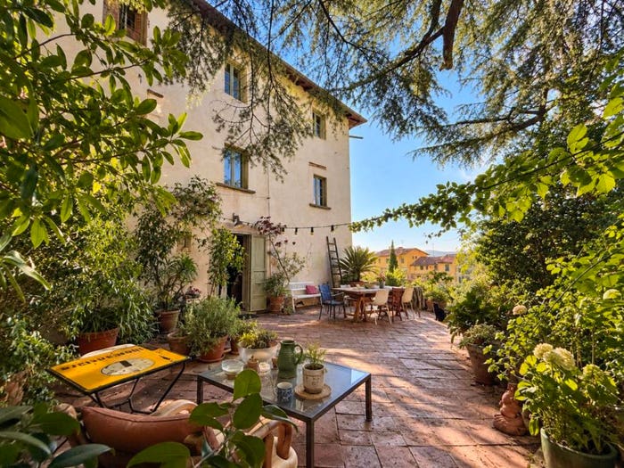 Casa con 6 locali in vendita in Via San Giuseppe, Centro, Pescia