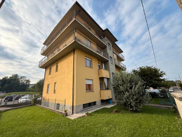 Appartamento trilocale in vendita in Via Euclide, Vighizzolo Cascina Varenna, Cantù