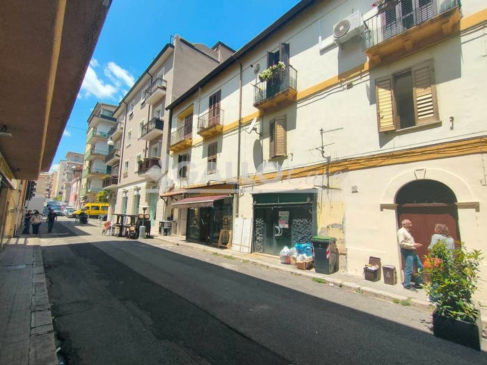 Appartamento trilocale in vendita in Via Adige traversa Corso G Mazzini, Centro, Cosenza
