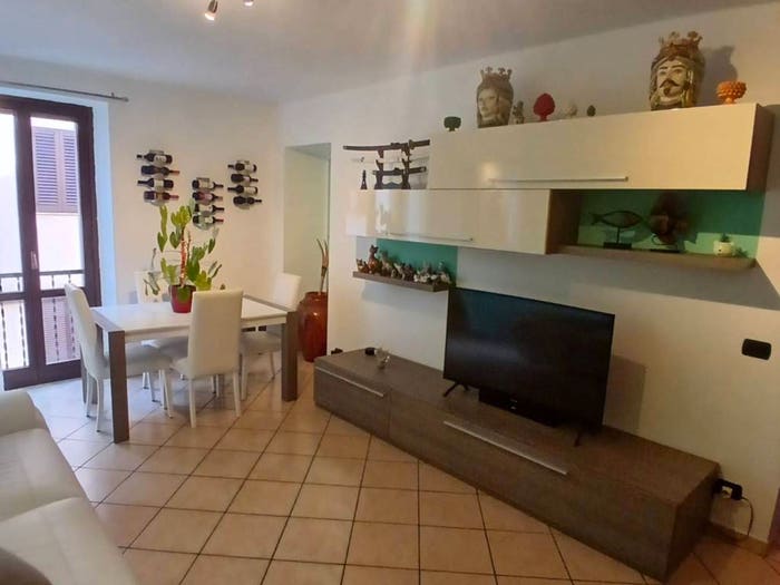 Appartamento trilocale in vendita in Via San Giovanni, Centro, Binago