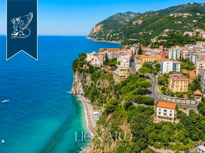 Casa con 6 locali in vendita in Centro, Vico Equense