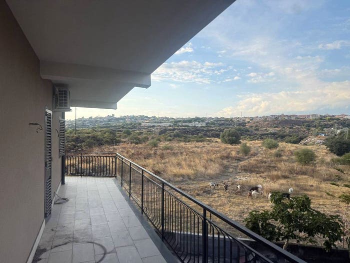 Appartamento con 6 locali in vendita in Via Cesare Pavese, Centro, Misterbianco