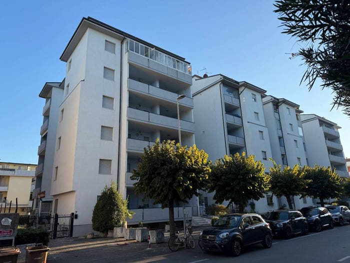 Appartamento con 5 locali in vendita in Via Pompeo, Lungomare Marconi, Alba Adriatica