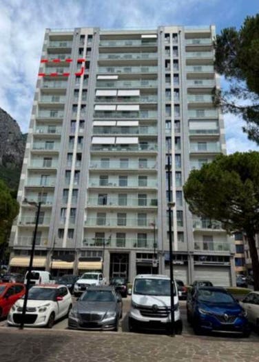 Appartamento trilocale in vendita in Piazzale Dei Cappuccini, Turati Santo Stefano, Lecco