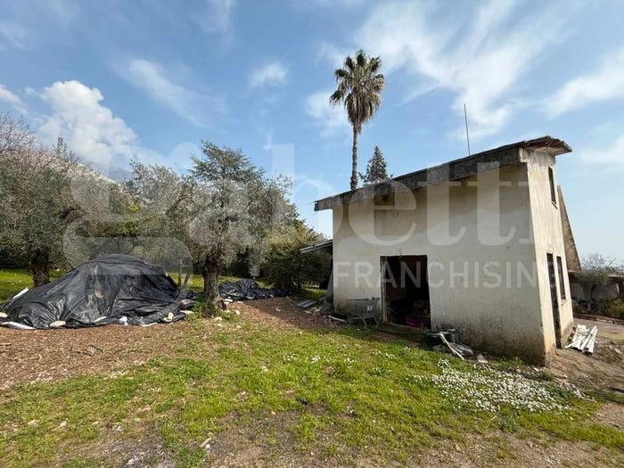 Casa trilocale in vendita in Via Rapellucci, Formia