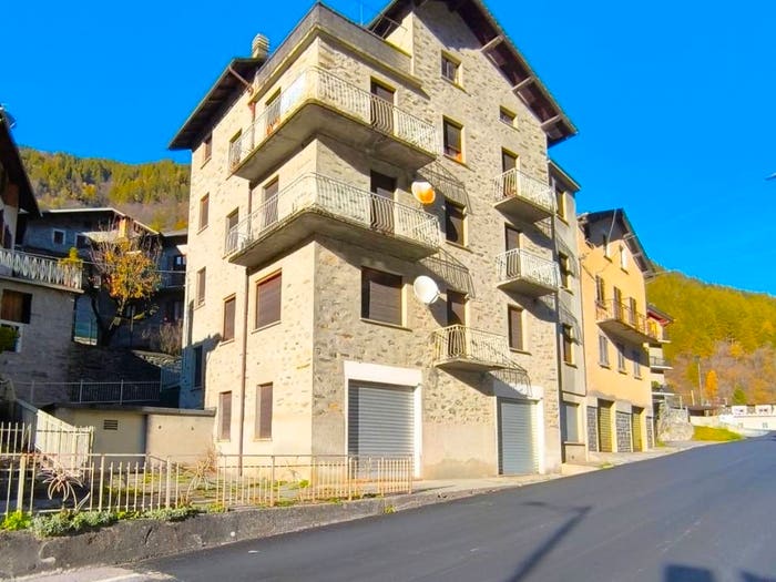 Appartamento con 6 locali in vendita in Via Palù, Centro, Lanzada