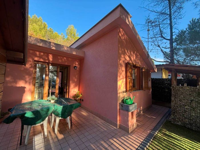 Casa bilocale in vendita in Regione Massari, Albenga