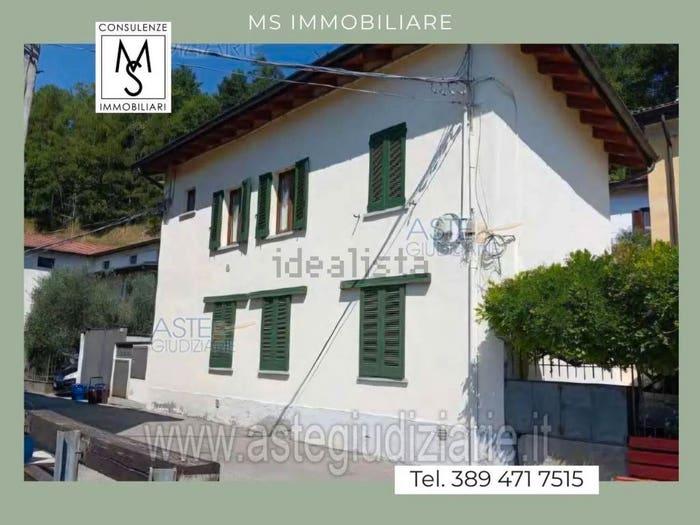 Appartamento con 5 locali in vendita in Via Roma, Centro, Casalzuigno