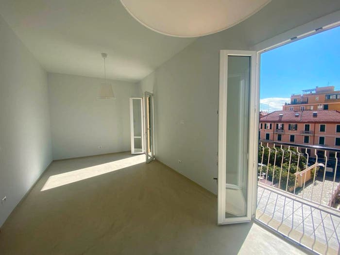 Appartamento quadrilocale in vendita in Corso Dante Alighieri, Centro, Alassio
