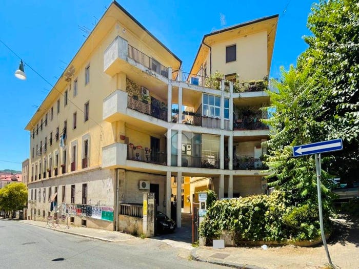 Appartamento quadrilocale in vendita in Via Monte Grappa, Centro, Cosenza