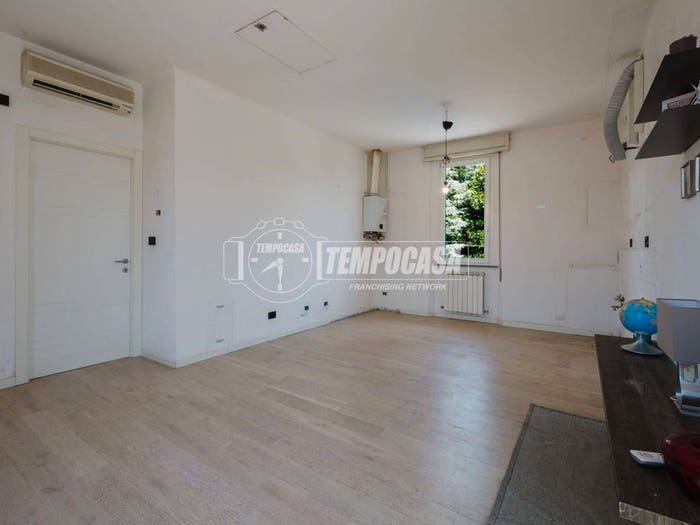 Appartamento quadrilocale in vendita in Via Iacopo Isolani, Centro, Minerbio