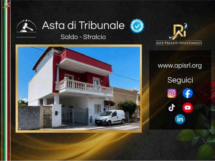 Appartamento con 5 locali in vendita in Via L Pavarotti, Villa Convento Masseria Marsello, Lecce