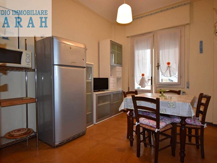 Appartamento quadrilocale in vendita in Via Catalani, Città Giardino, Viareggio