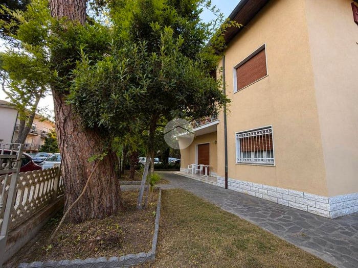 Casa quadrilocale in vendita in Via venere, Centro, Cervia