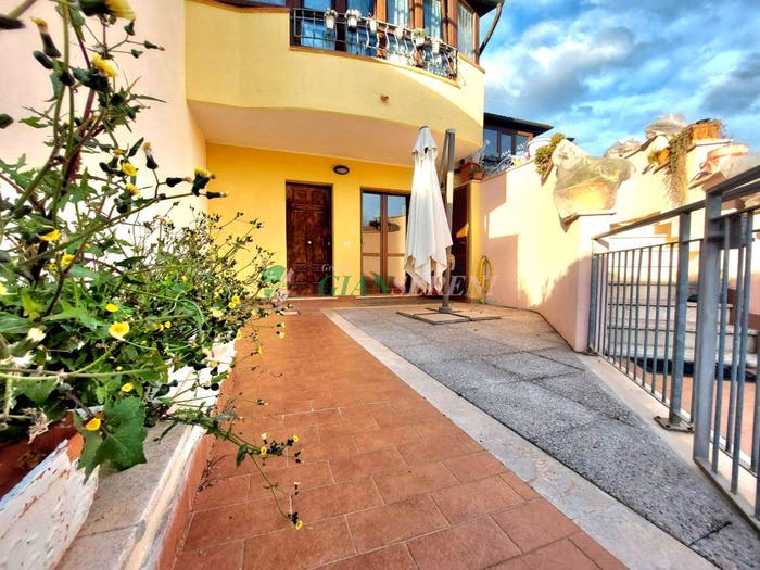 Casa con 5 locali in vendita in Via Mario Camerini, San Luigi Capannino Corti Nuove, Follonica
