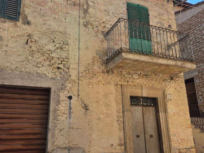 Casa con 6 locali in vendita in VIA SANTA MARGHERITA, Centro, Bevagna