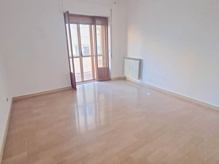 Appartamento con 5 locali in vendita in Viale dei Normanni, Centro Storico, Catanzaro
