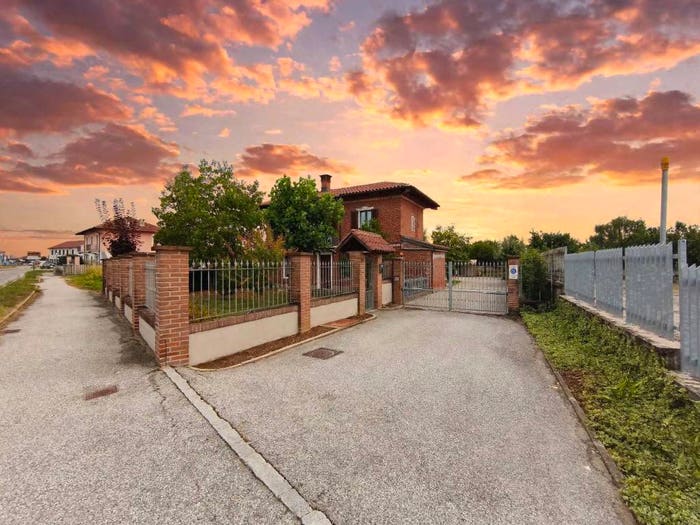 Casa quadrilocale in vendita in Via Poirino, Santa Rita Tuninetti, Carmagnola