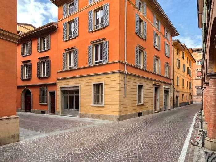 Appartamento bilocale in vendita in Via Parigi, Centro Storico, Bologna